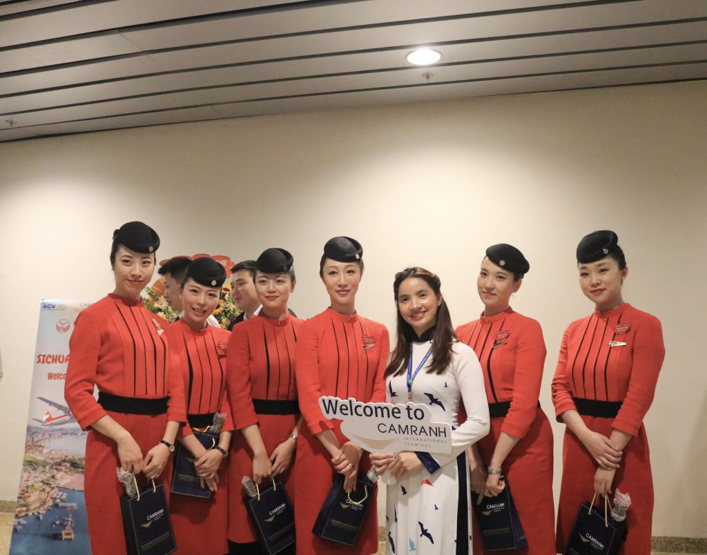 CHÀO MỪNG HÃNG HÀNG KHÔNG Sichuan Airlines